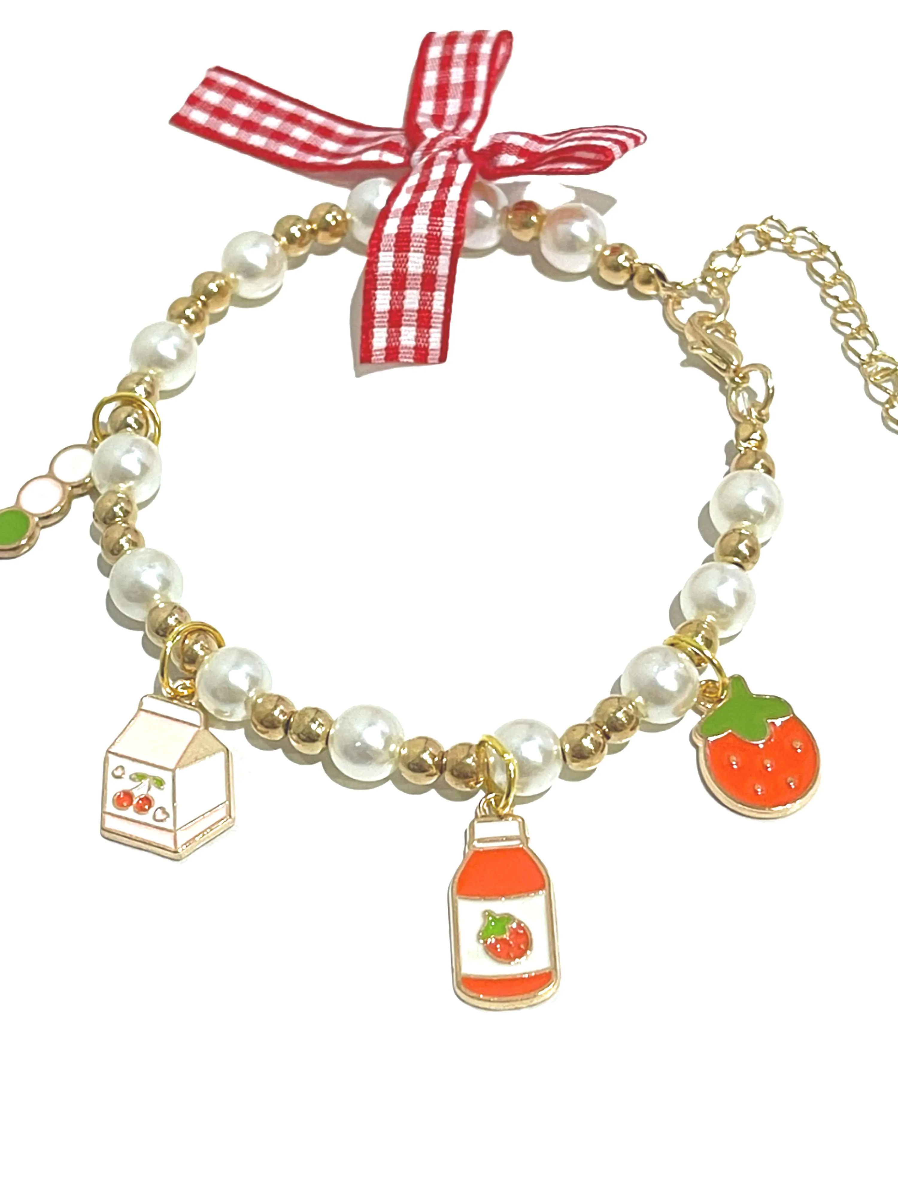 Cat Strawberry Pearl Necklace