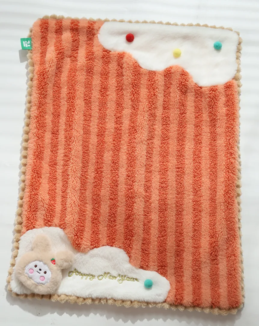 Snuggle Oasis: Cute Warm Pet Bed Mat Cover - Embrace the Cozy Bliss with Adorable Patterns